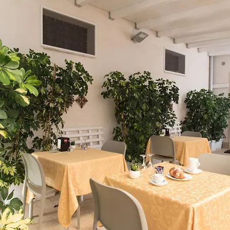 Guest house La Nicchia 3*